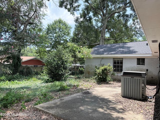11065 E Dogwood Drive, Gulfport, MS 39503