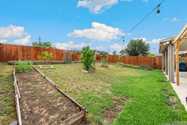 16907 Quartett Ln, San Antonio, TX 78266