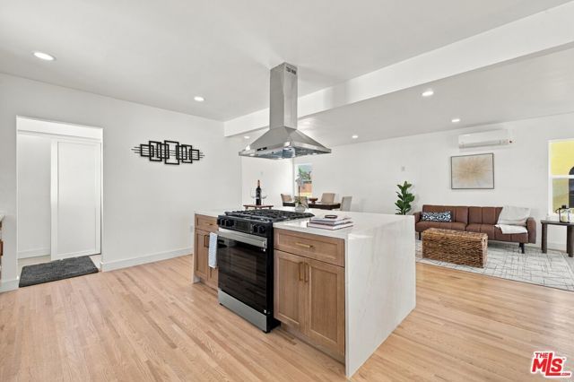 1418 W 93rd Street, Los Angeles, CA 90047