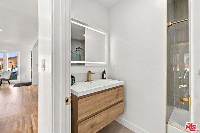 1418 W 93rd Street, Los Angeles, CA 90047