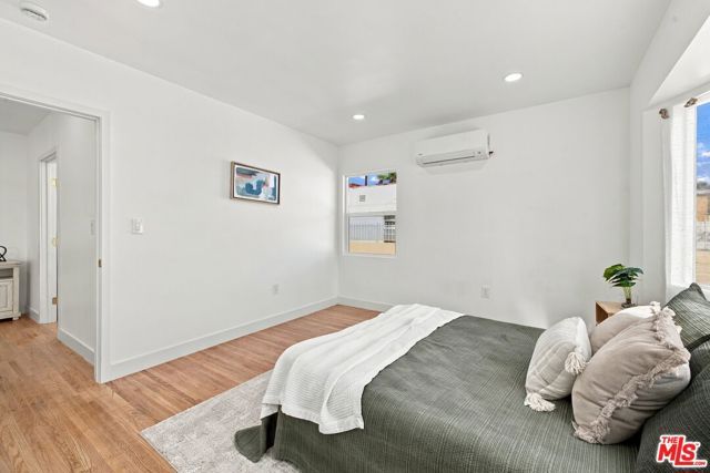 1418 W 93rd Street, Los Angeles, CA 90047