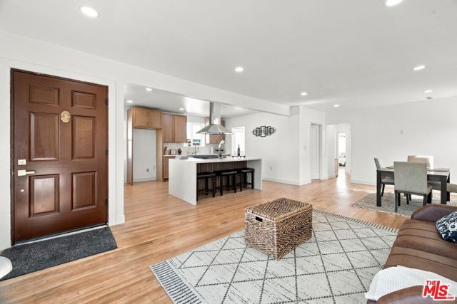 1418 W 93rd Street, Los Angeles, CA 90047