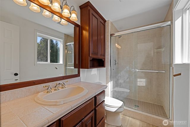 2003 SW 304th Street, Federal Way, WA 98023