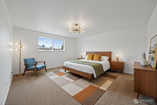 2003 SW 304th Street, Federal Way, WA 98023