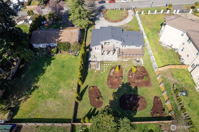 2003 SW 304th Street, Federal Way, WA 98023