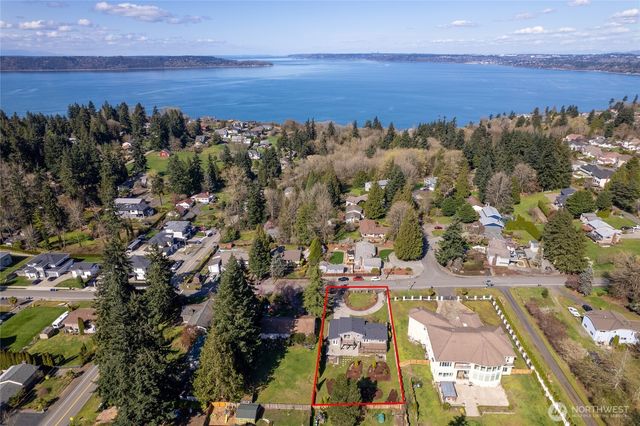 2003 SW 304th Street, Federal Way, WA 98023