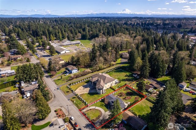 2003 SW 304th Street, Federal Way, WA 98023