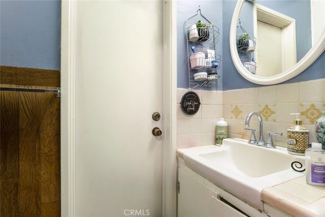 10756 Redmont Avenue, Tujunga, CA 91042