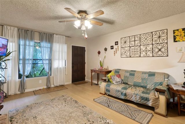 10756 Redmont Avenue, Tujunga, CA 91042