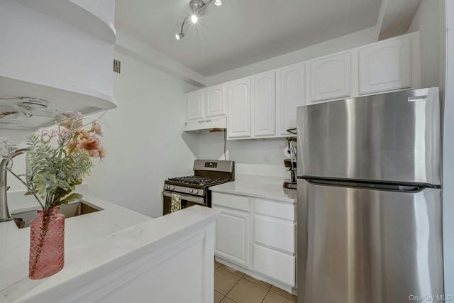 2400 Johnson Avenue 4G, Bronx, NY 10463