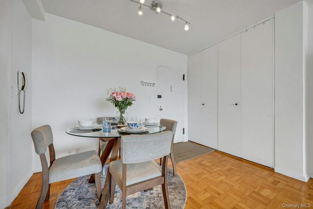 2400 Johnson Avenue 4G, Bronx, NY 10463