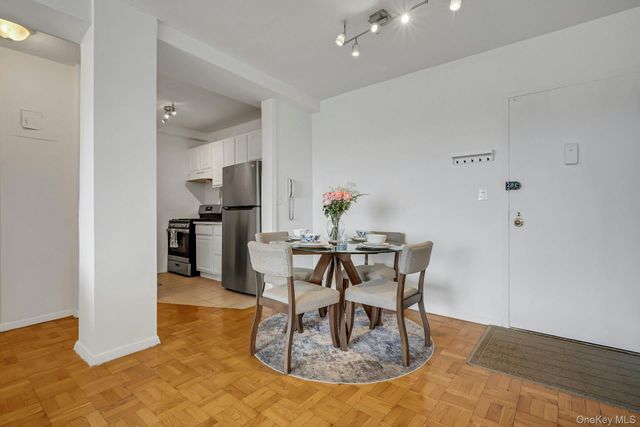 2400 Johnson Avenue 4G, Bronx, NY 10463