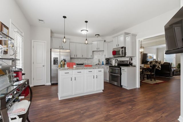3014 Bienville Dr, Smyrna, TN 37167