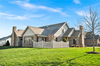 7016 Berringer Court, Moon/crescent Twp, PA 15108