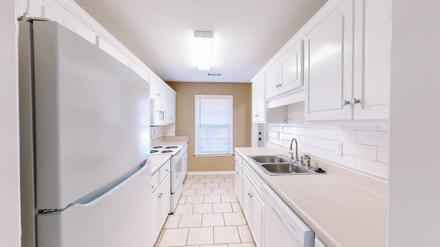 104 Queens Court, Aiken, SC 29803