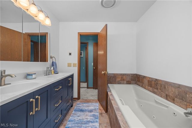 4613 Compass Rose 10, Vermilion, OH 44089