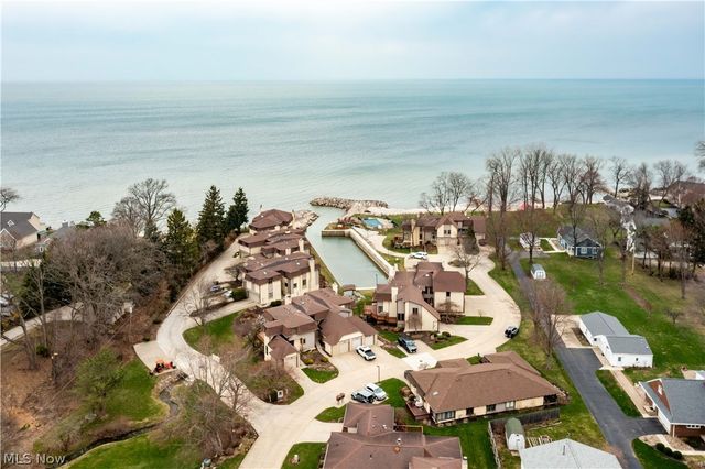 4613 Compass Rose 10, Vermilion, OH 44089