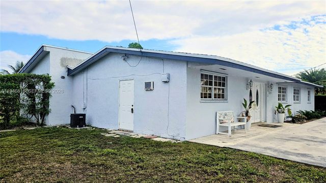 10351 SW 49th St Main, Miami, FL 33165