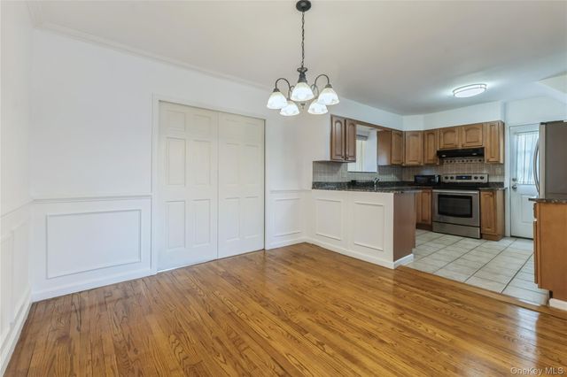 7548 183rd Street, Fresh Meadows, NY 11366
