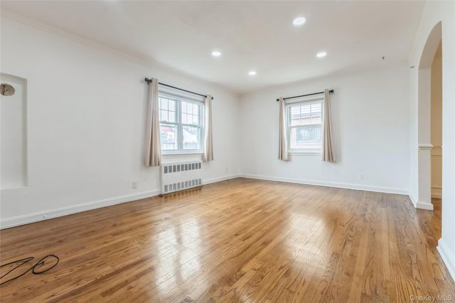 7548 183rd Street, Fresh Meadows, NY 11366