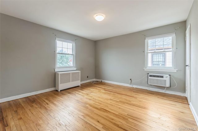 7548 183rd Street, Fresh Meadows, NY 11366