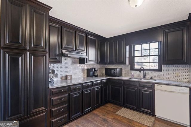 121 Little Riverview Road, Eatonton, GA 31024