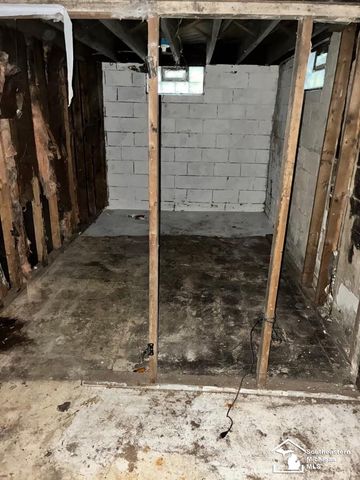 19401 Stout Street, Detroit, MI 48219