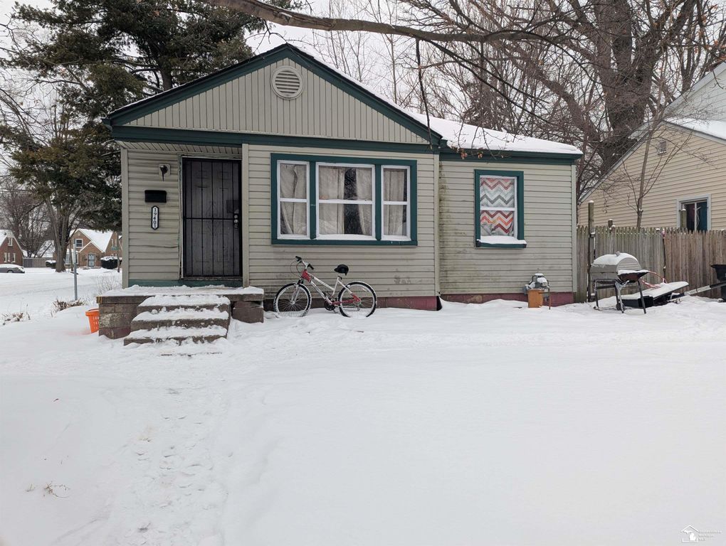 19401 Stout Street, Detroit, MI 48219