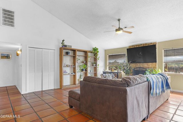 128 Serrania Drive, El Paso, TX 79932