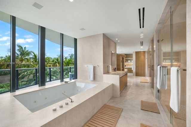 19575 Collins Avenue 3, Sunny Isles Beach, FL 33160