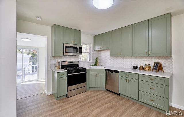 355 Saint Eugene Lane, Florissant, MO 63033