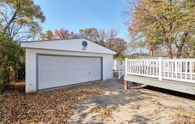 355 Saint Eugene Lane, Florissant, MO 63033