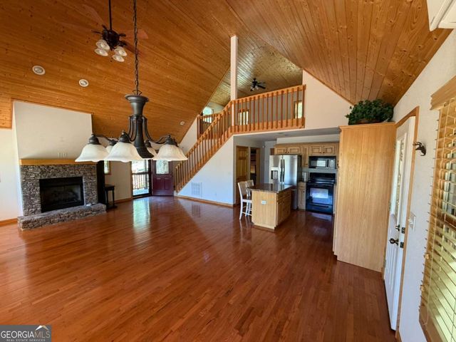 85 Flat Top Trail 64, Murphy, NC 28906