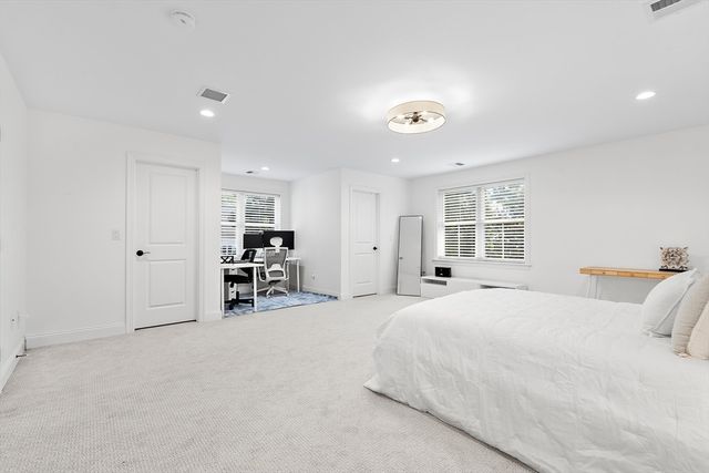 328 Village St 328, Medway, MA 02053