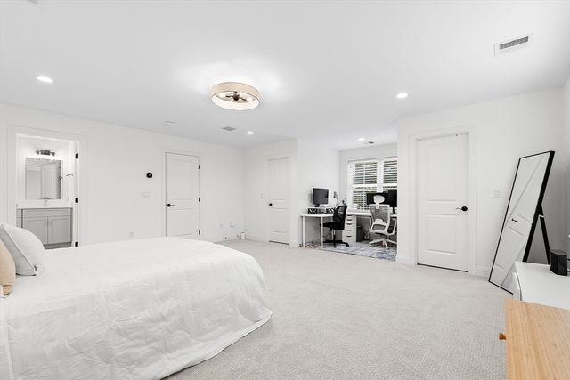 328 Village St 328, Medway, MA 02053