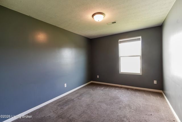 11723 Trottingham Cir, Louisville, KY 40299