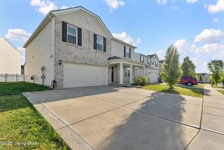 11723 Trottingham Cir, Louisville, KY 40299