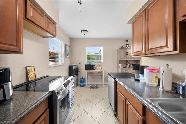 17 Alabama RD S, Lehigh Acres, FL 33936