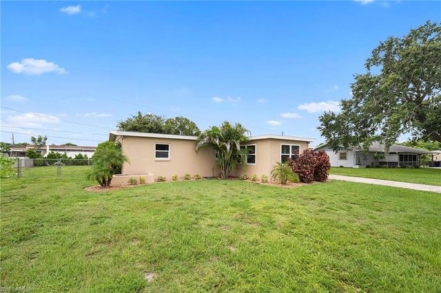 17 Alabama RD S, Lehigh Acres, FL 33936