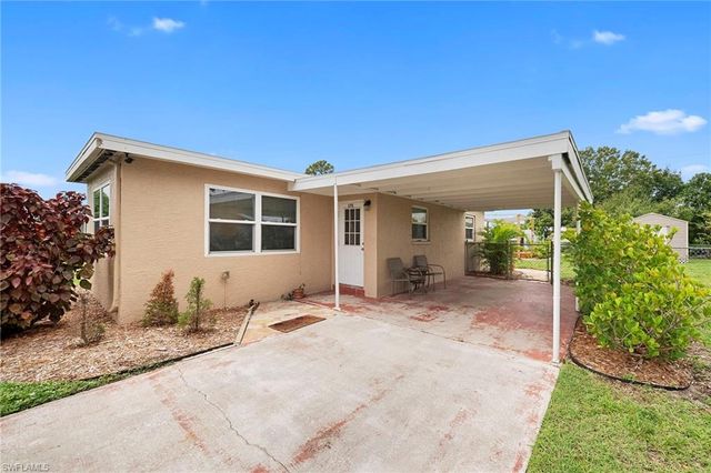 17 Alabama RD S, Lehigh Acres, FL 33936
