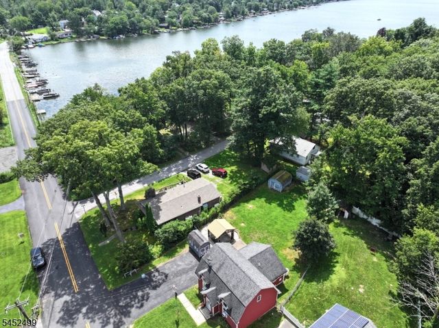 216 E Shore Culver Rd, Frankford Twp., NJ 07826