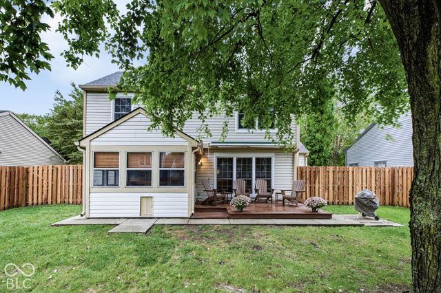 11533 Jamestown West Drive, Fishers, IN 46038