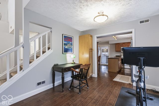 11533 Jamestown West Drive, Fishers, IN 46038
