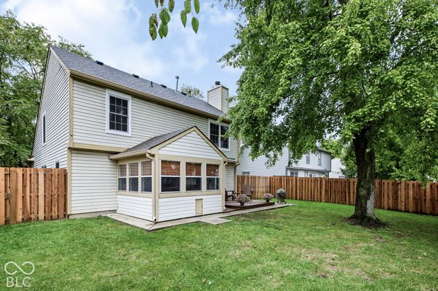 11533 Jamestown West Drive, Fishers, IN 46038