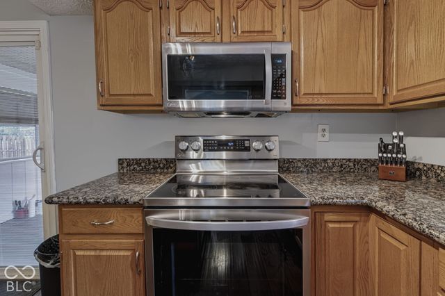 11533 Jamestown West Drive, Fishers, IN 46038