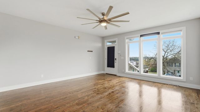 1263 N Avondale Cir, Nashville, TN 37207