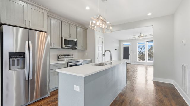 1263 N Avondale Cir, Nashville, TN 37207