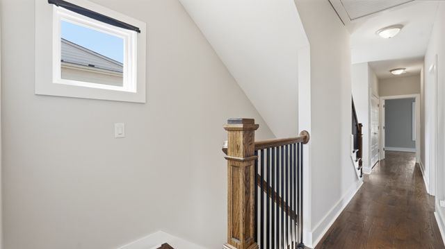 1263 N Avondale Cir, Nashville, TN 37207