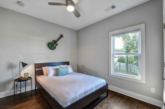 1263 N Avondale Cir, Nashville, TN 37207