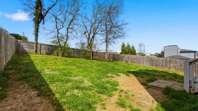 1263 N Avondale Cir, Nashville, TN 37207